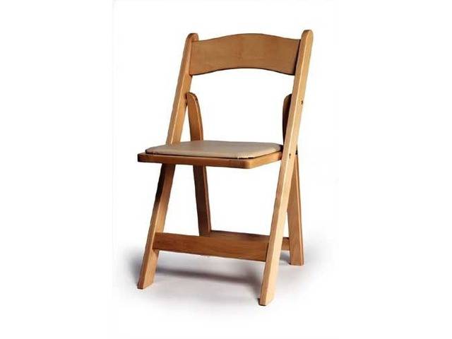 Особенности конструкции складных деревянных стульев