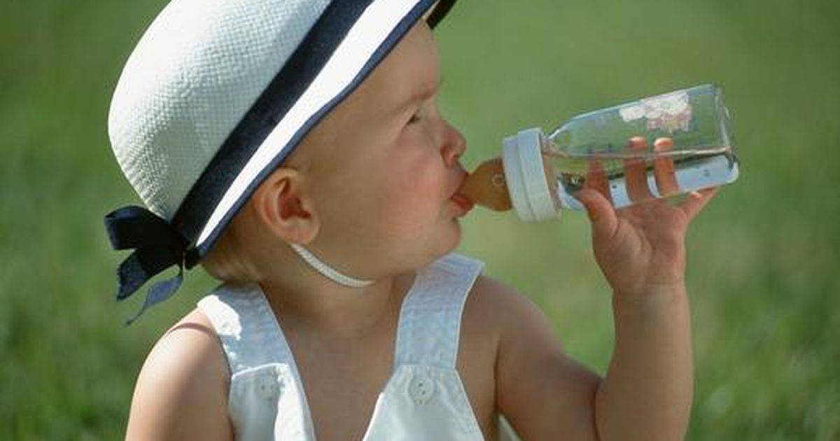 Почему ребенок пьет много воды