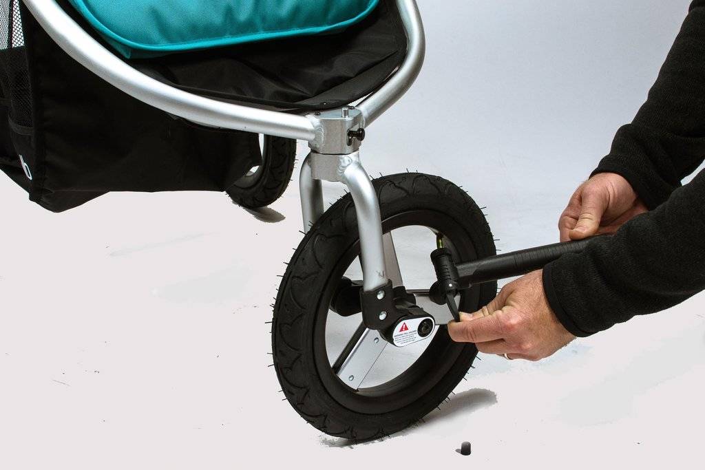 Колеса для коляски: детские варианты с надувными поворотными колесами - какие лучше, как снять и накачать гелевые продукты, отзывы
