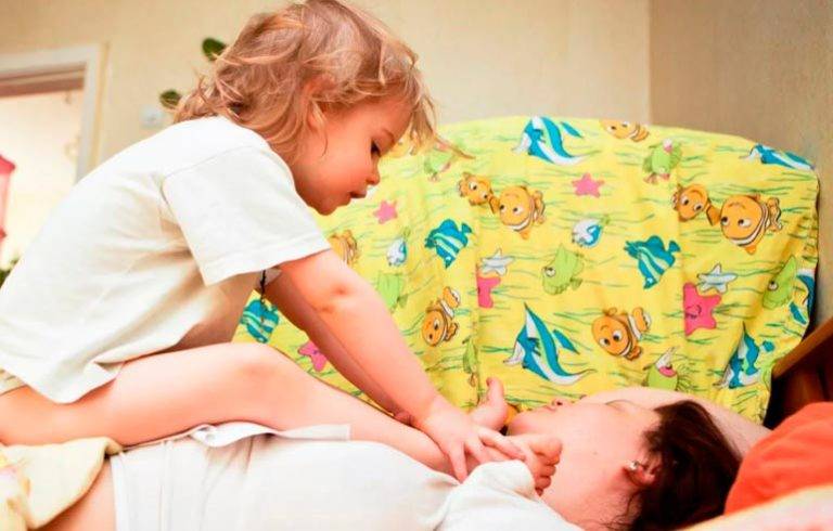 Как утром поднять ребенка с кровати без сопротивлений
