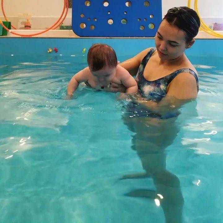Плавание детей в возрасте до года (грудничковое плавание)